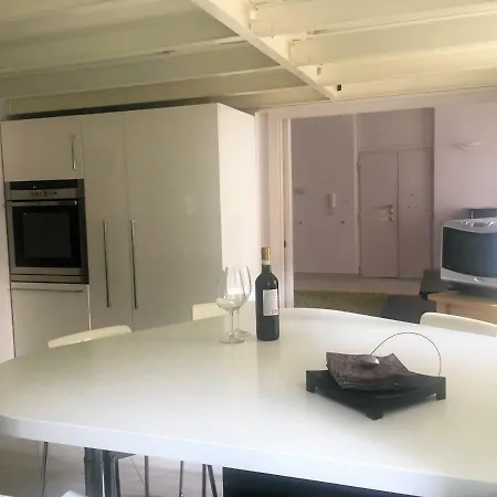 Manzoni Apartment *